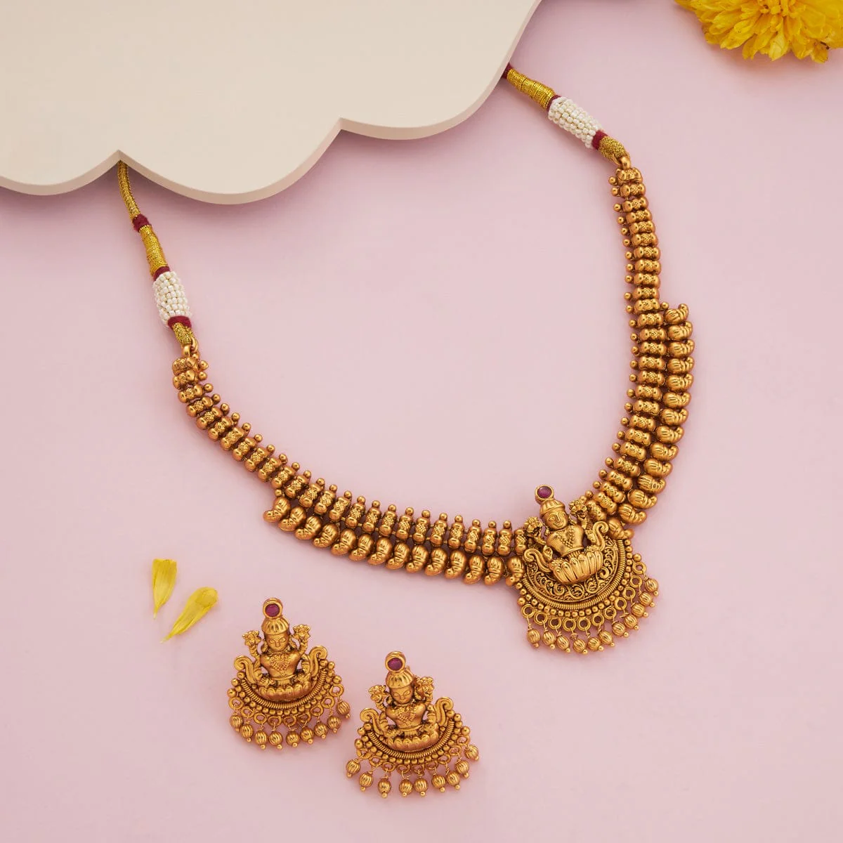 Antique Necklace 193666 - Image 2