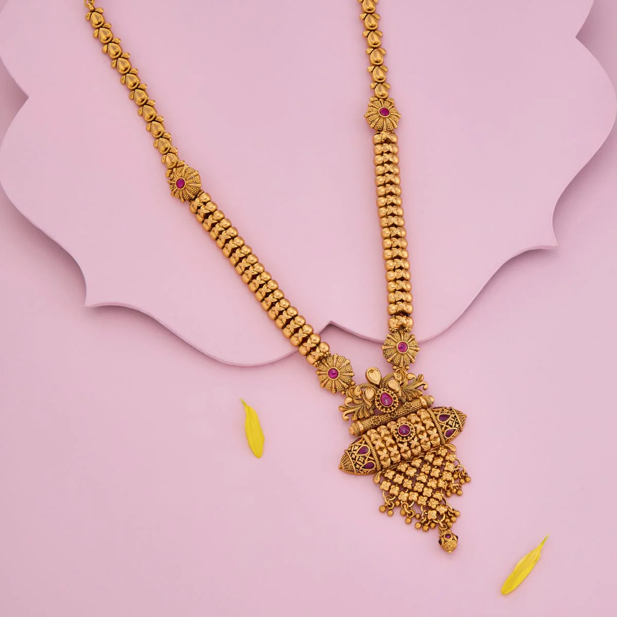 Antique Necklace 193810 - Image 2