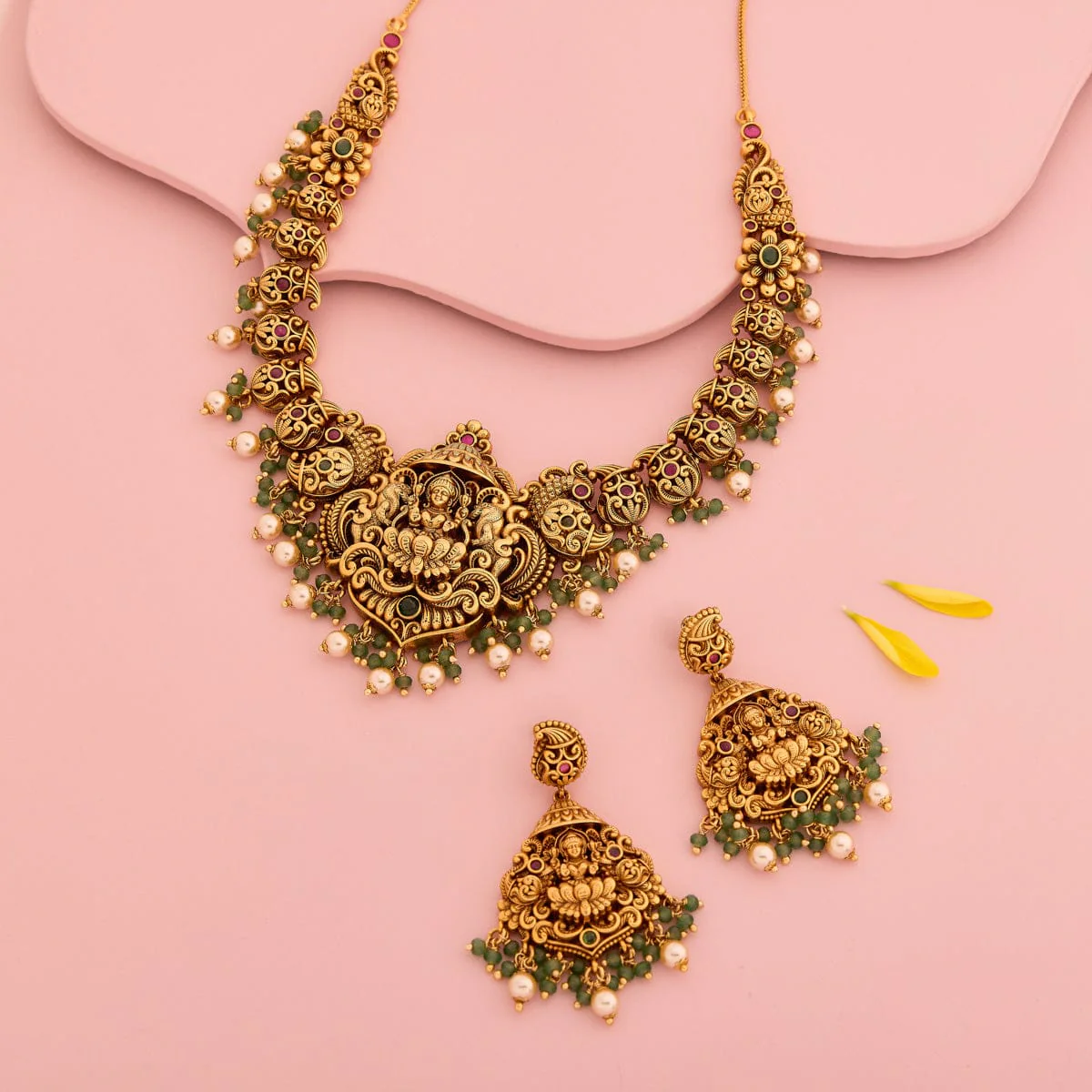 Antique Necklace 193844 - Image 2