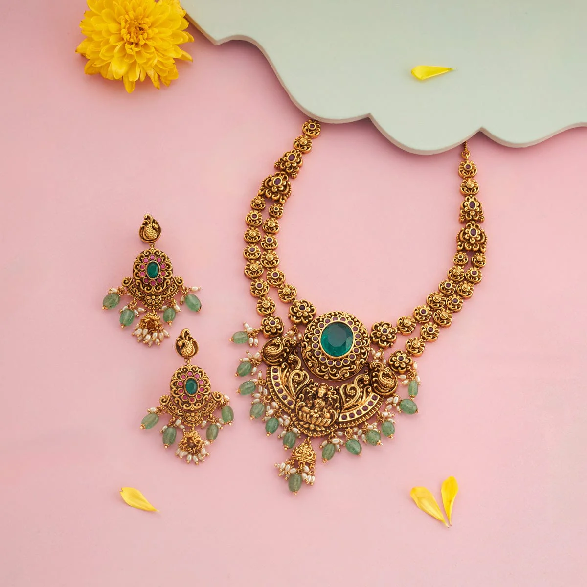 Antique Necklace 193846 - Image 2