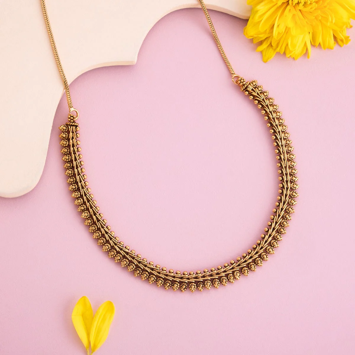 Antique Necklace 193922 - Image 2