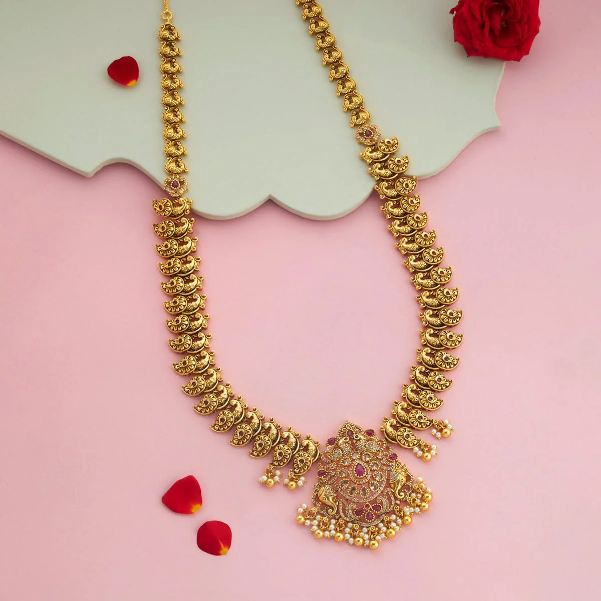 Antique Necklace 193938 - Image 2