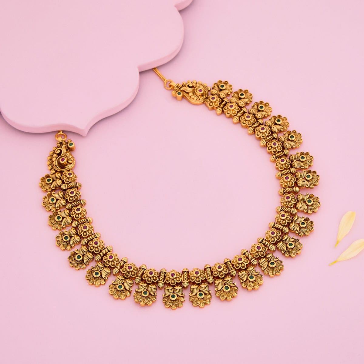 Antique Necklace 195082 - Image 2