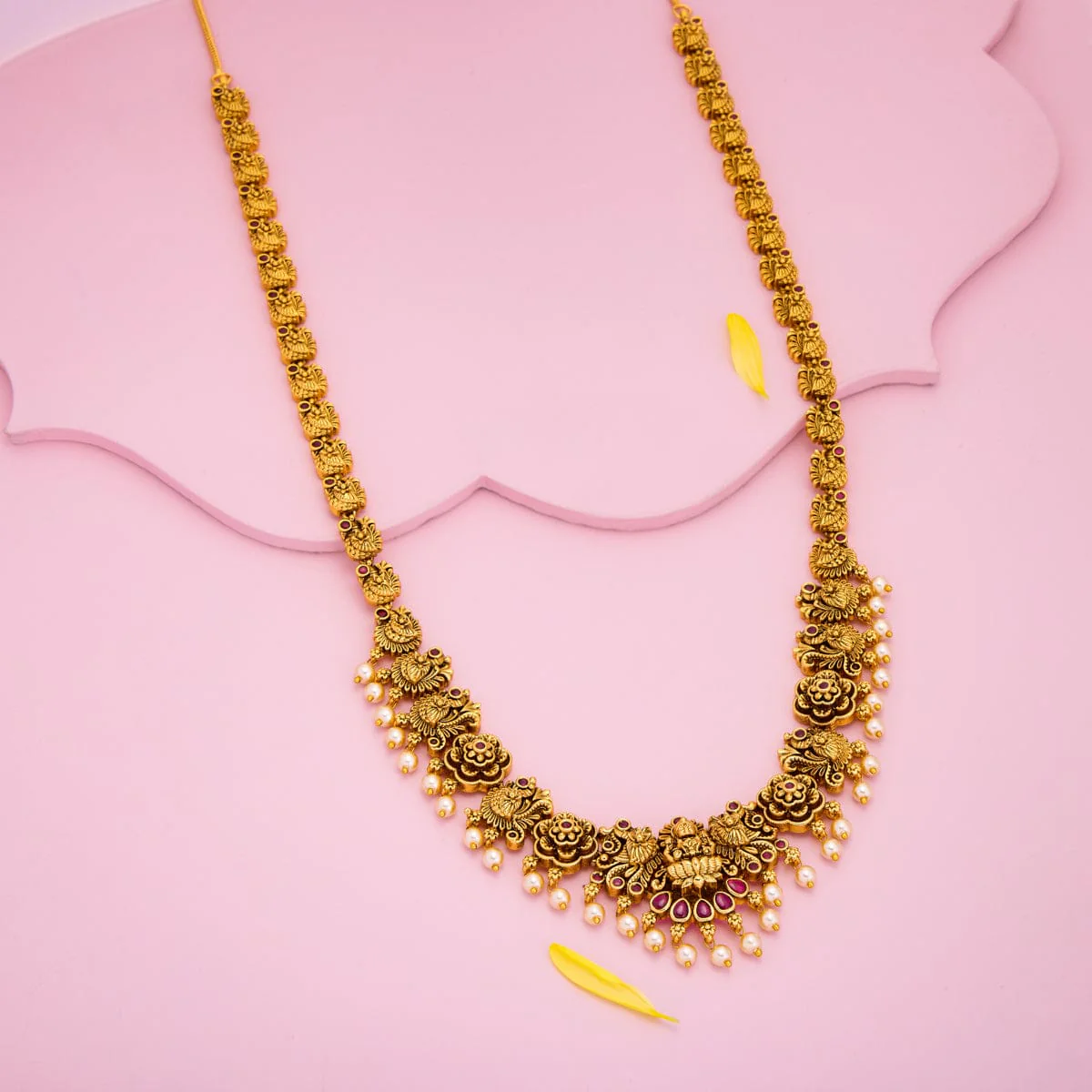 Antique Necklace 195085 - Image 2