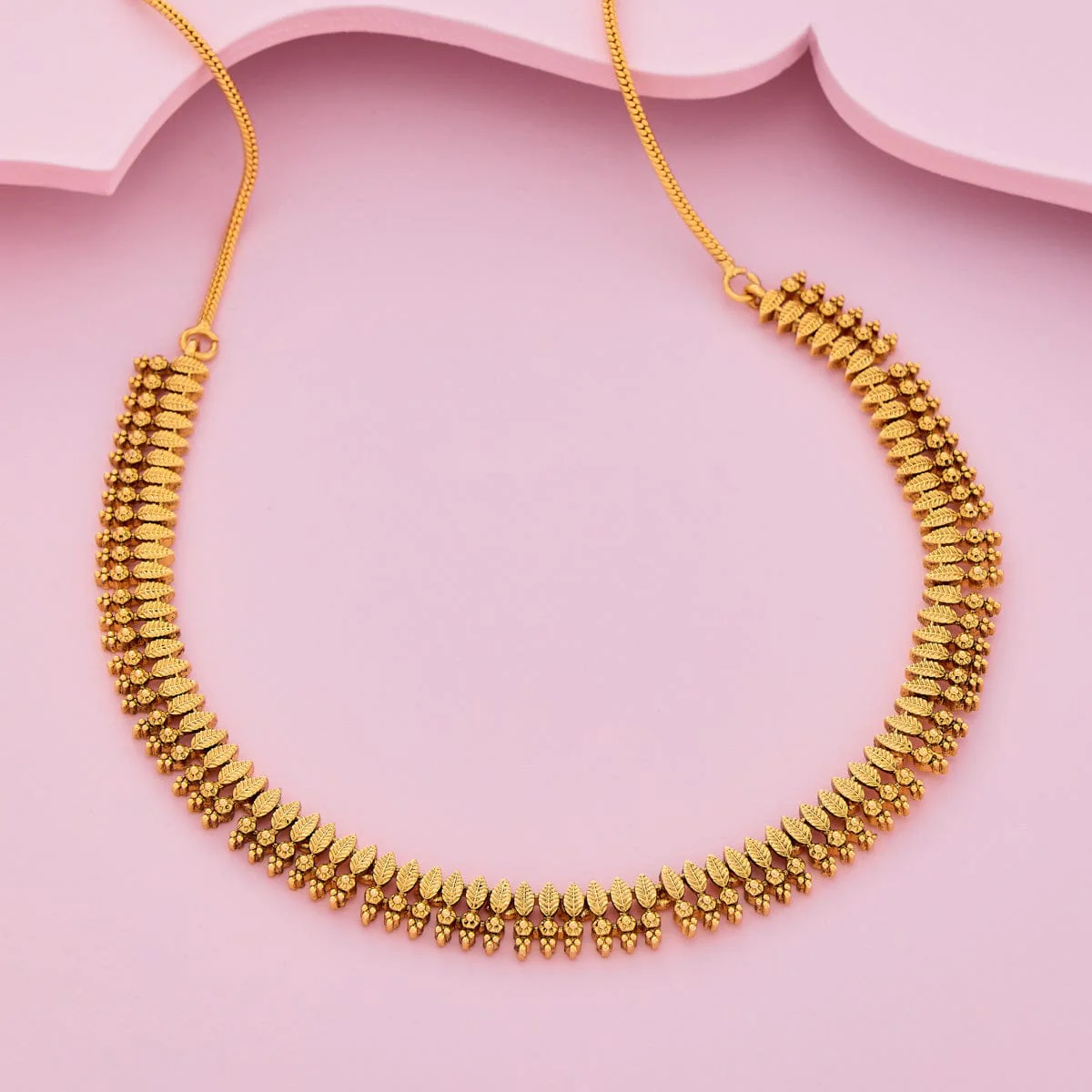 Antique Necklace 195298 - Image 2