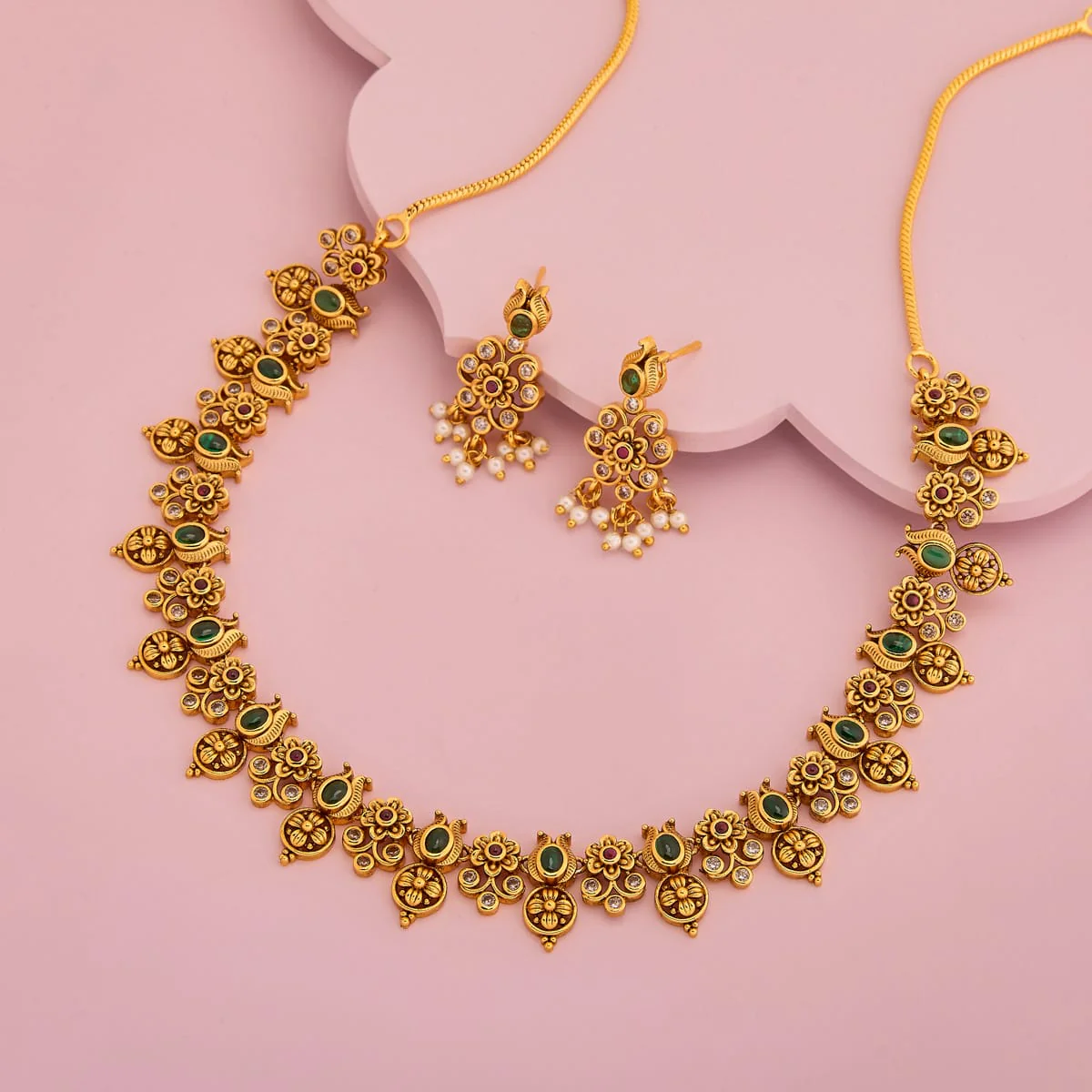 Antique Necklace 196741 - Image 2
