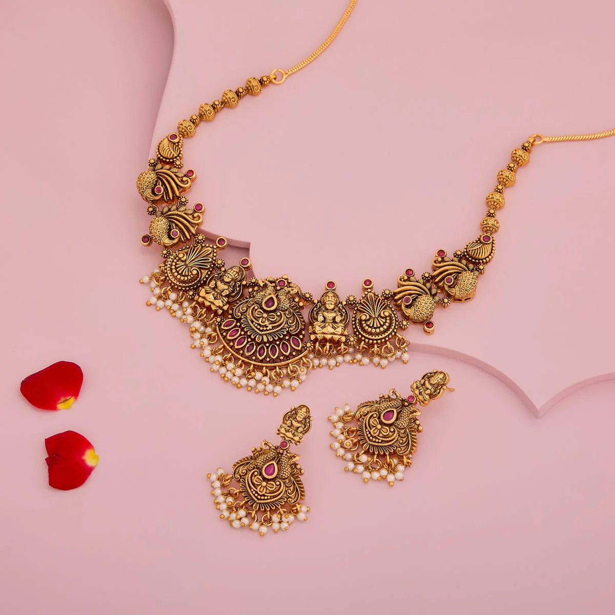 Antique Necklace 196744 - Image 2