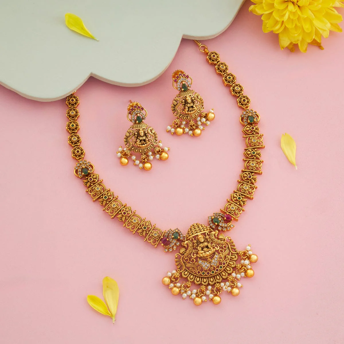 Antique Necklace 196848 - Image 2