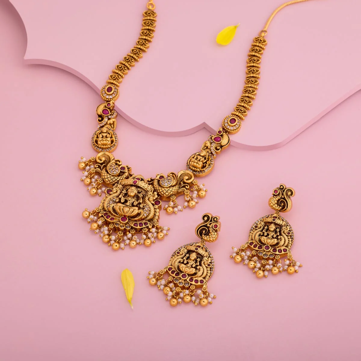 Antique Necklace 197324 - Image 2