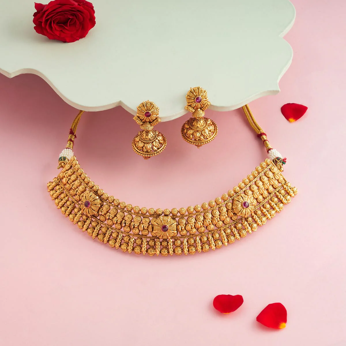 Antique Necklace 197376 - Image 2