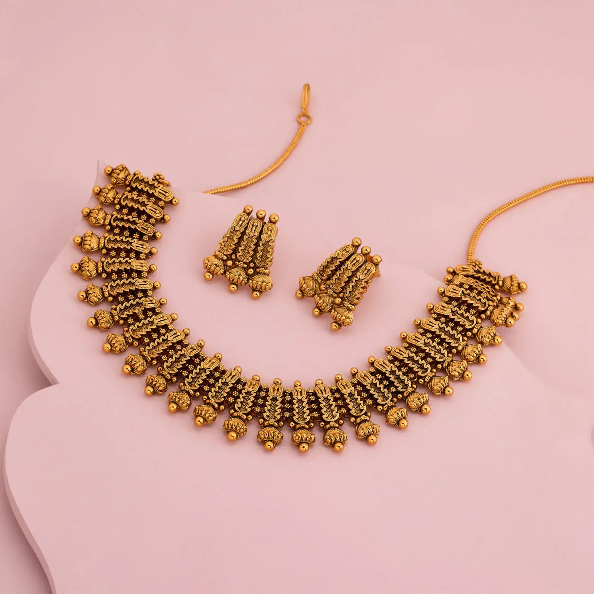 Antique Necklace 199332 - Image 2