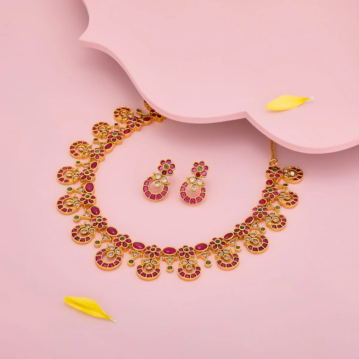 Antique Necklace 199339 - Image 2
