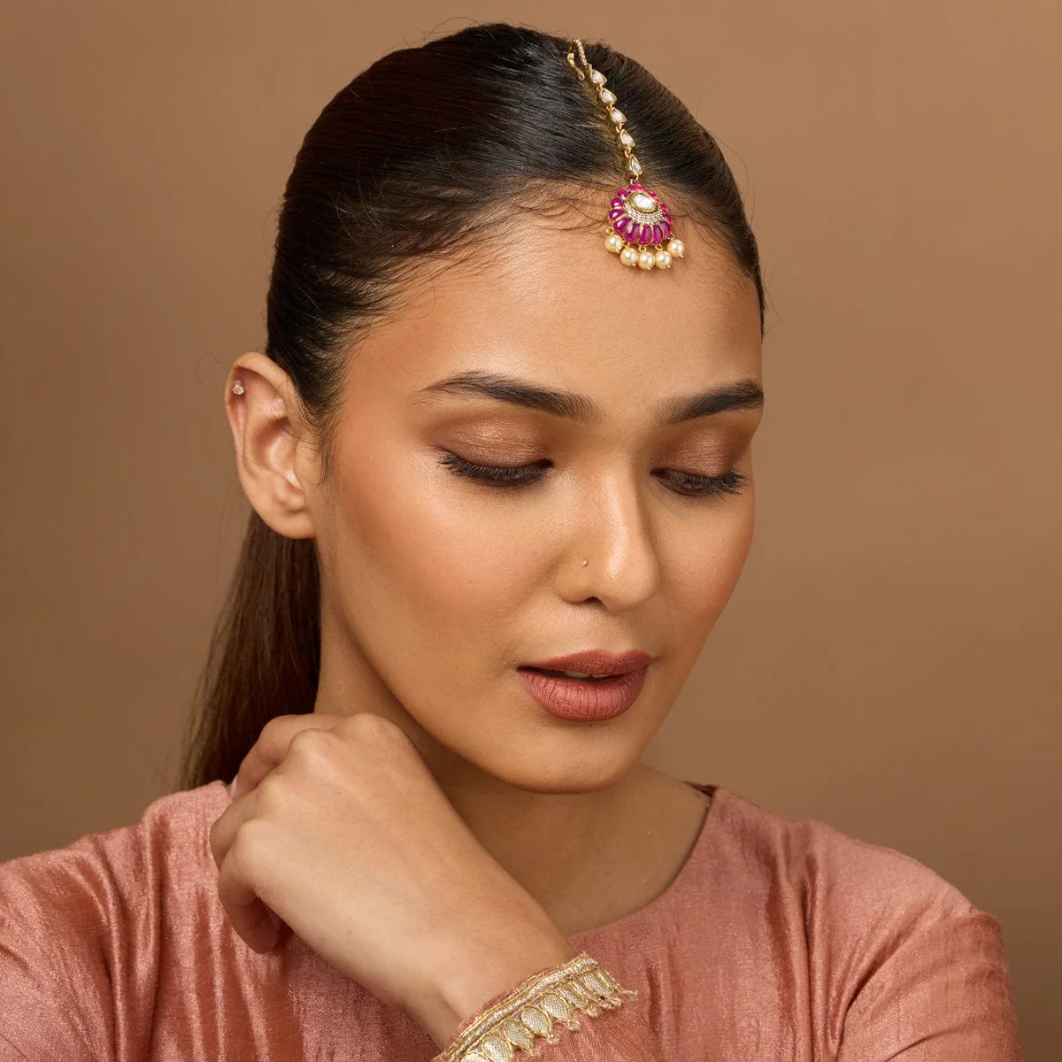 Kundan Tikka 184781 - Image 3