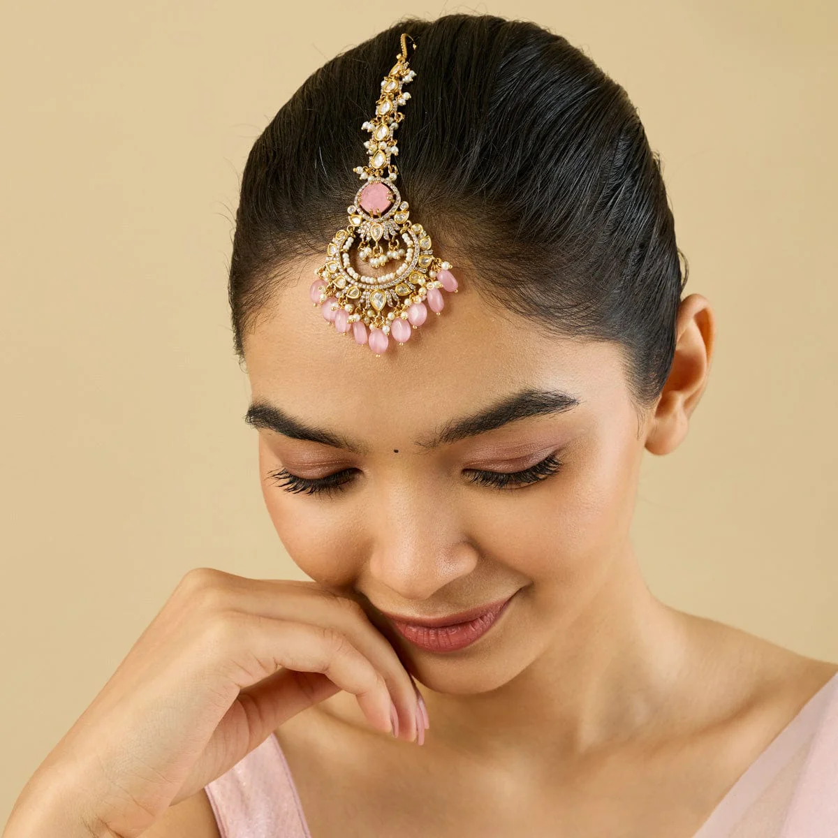 Kundan Tikka 186652 - Image 3