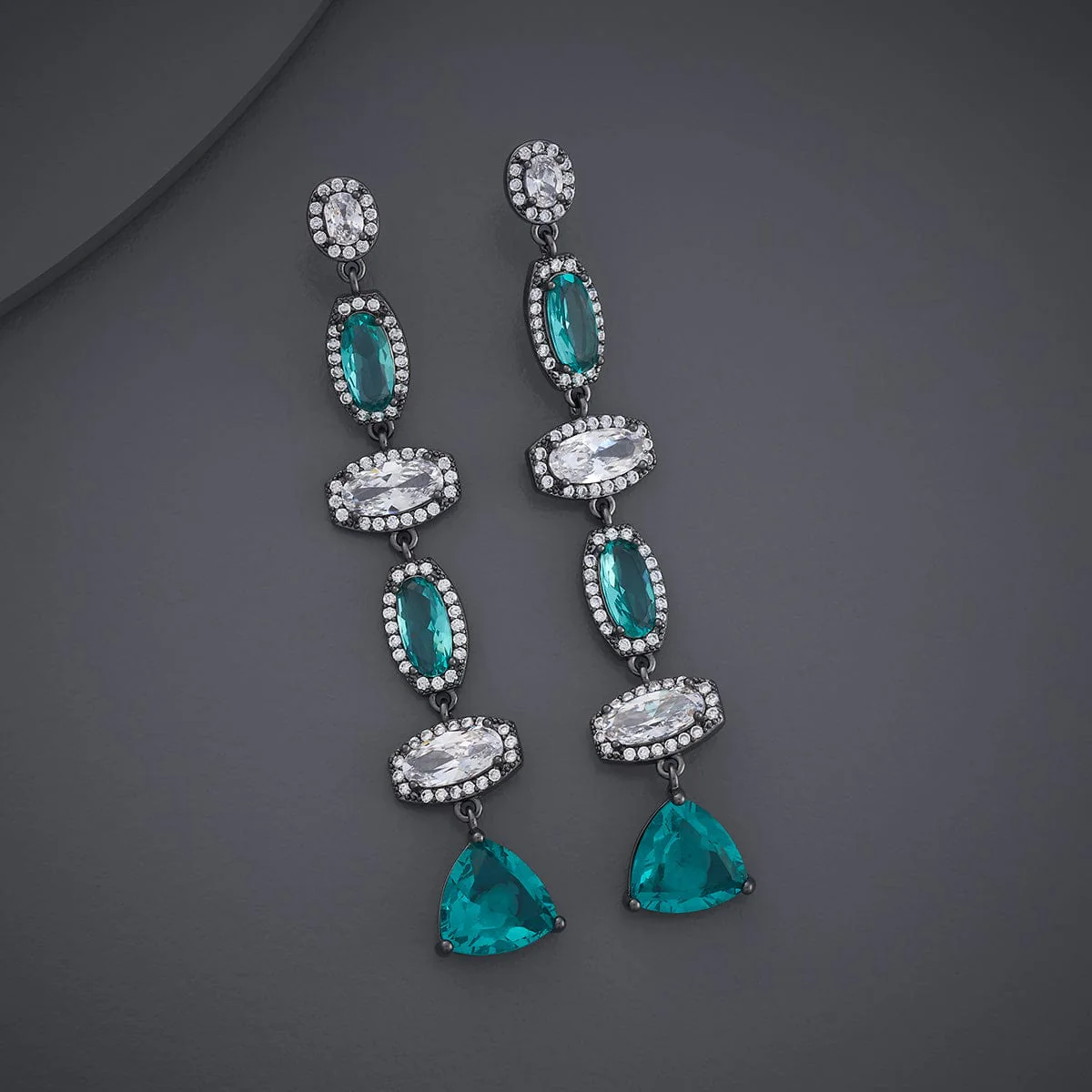 Trendy Earring 183695 - Image 2