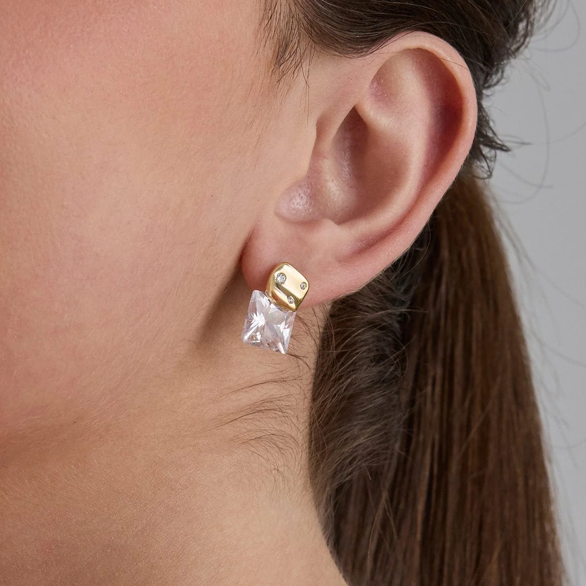 Trendy Earring 183943 - Image 2