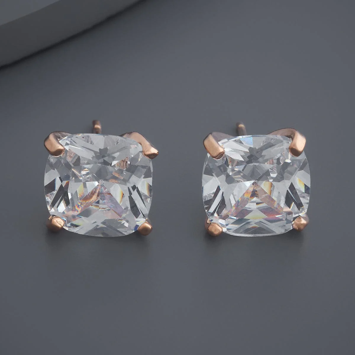 Trendy Earring 184244 - Image 9