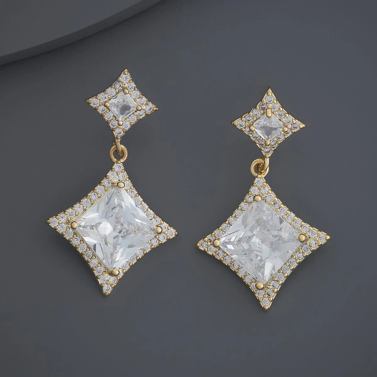 Trendy Earring 184246 - Image 5