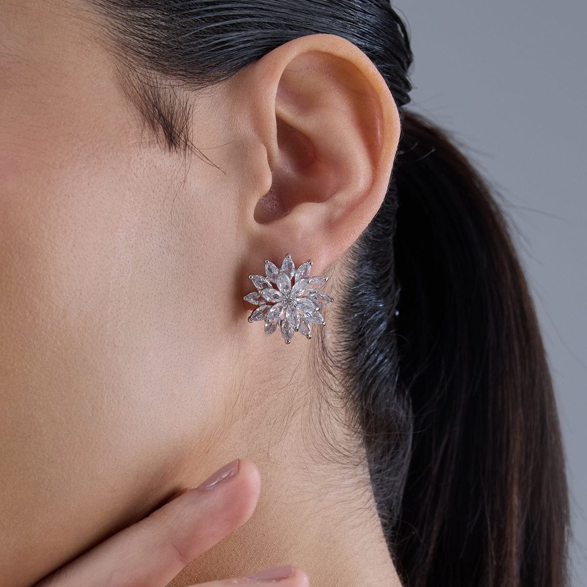 Trendy Earring 184282 - Image 2