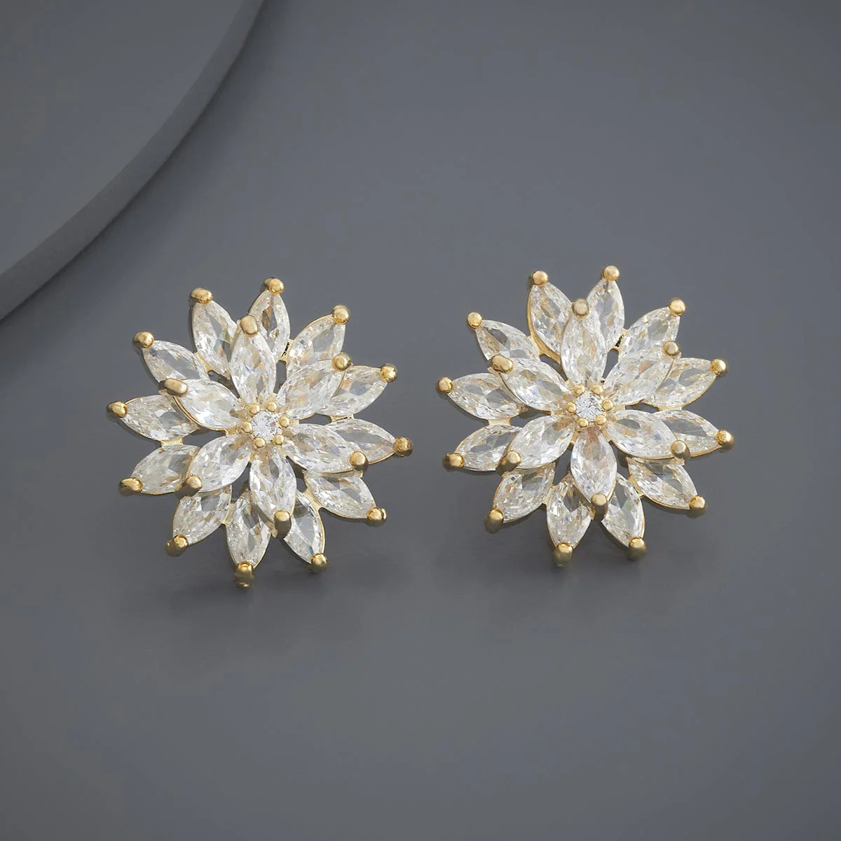Trendy Earring 184282 - Image 5