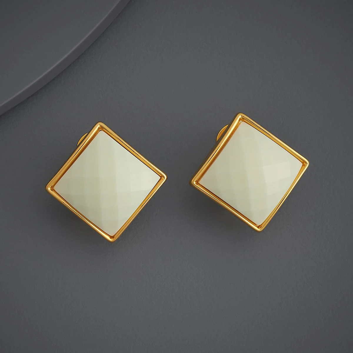 Trendy Earring 186263 - Image 5