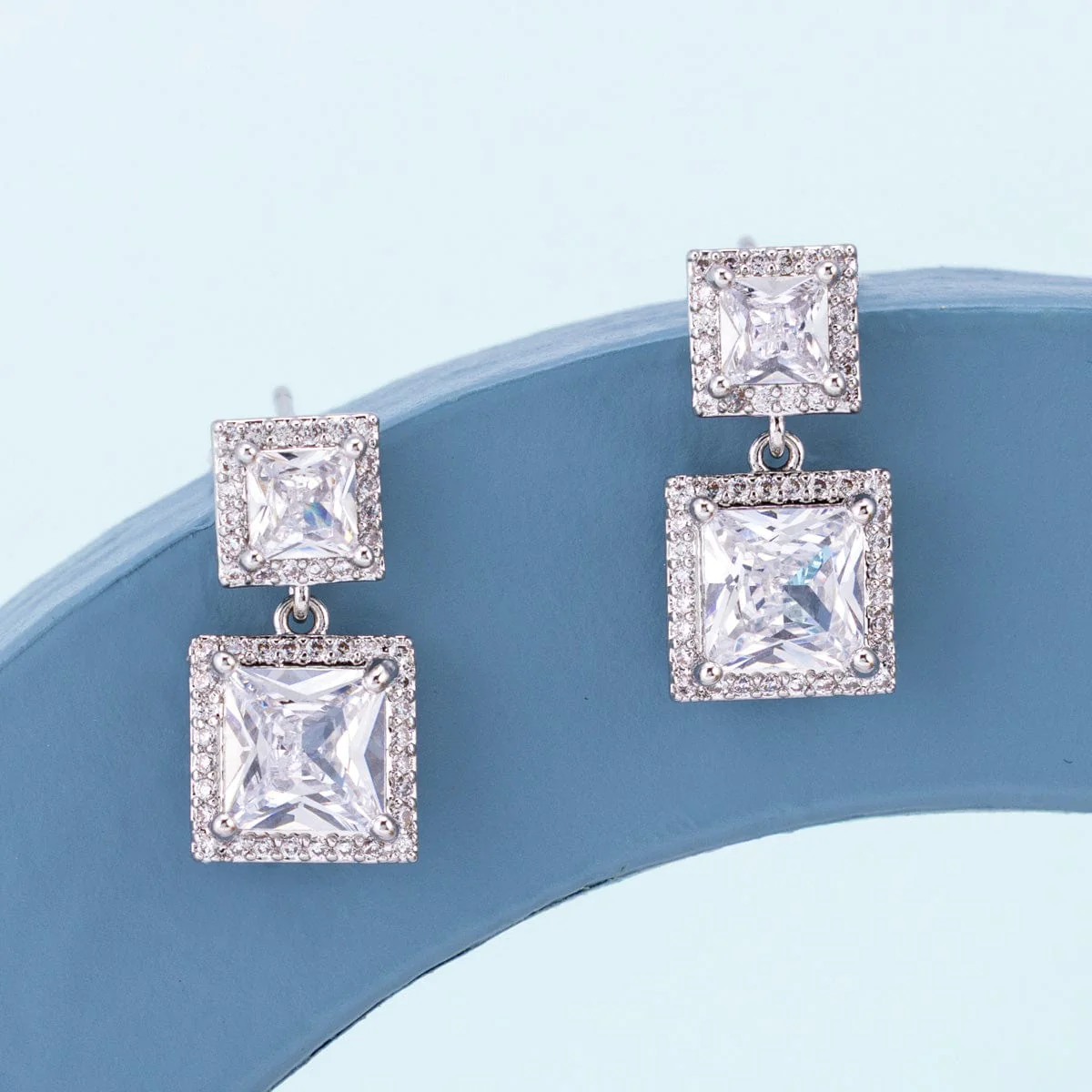 Trendy Earring 187454 - Image 4