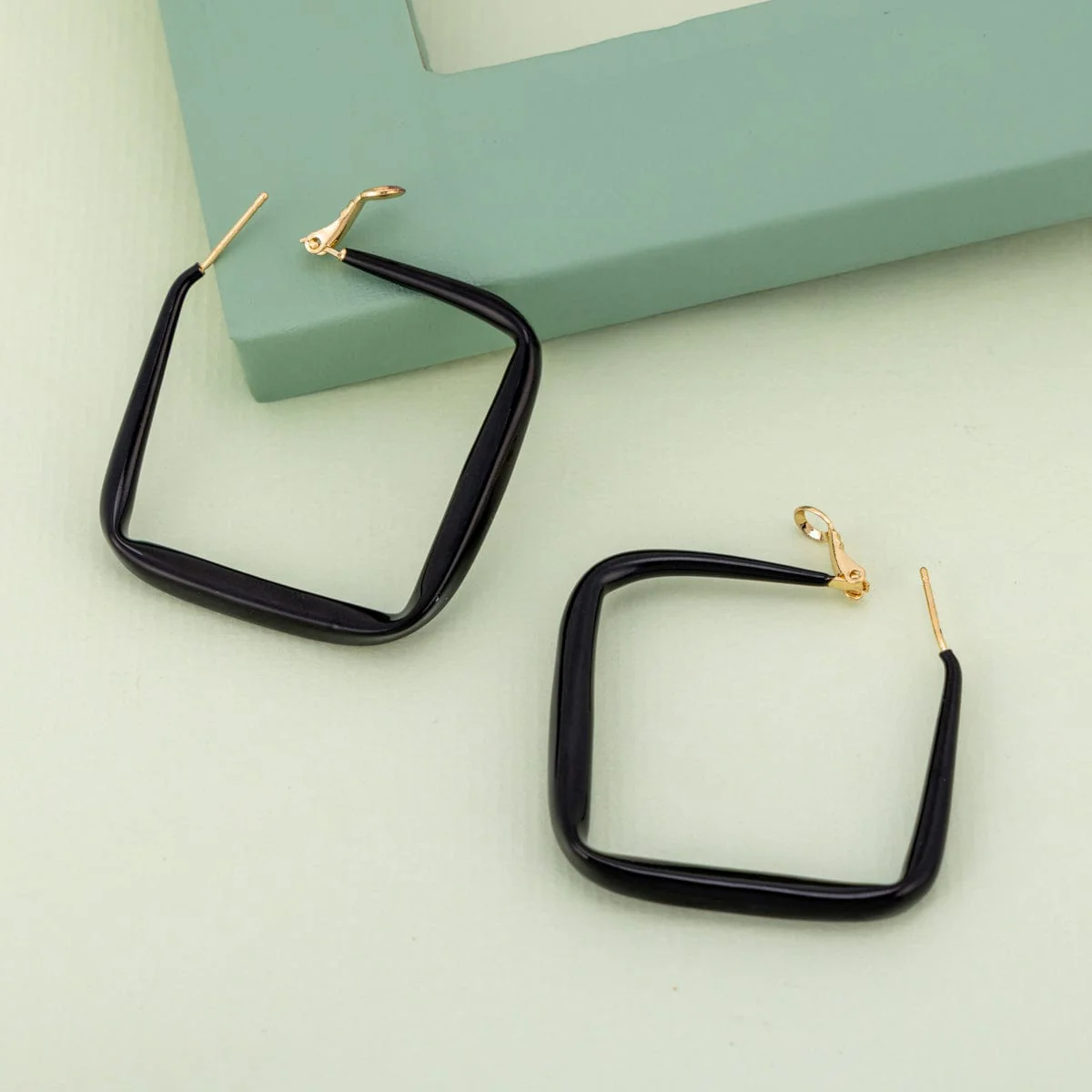 Trendy Earring 187526 - Image 4