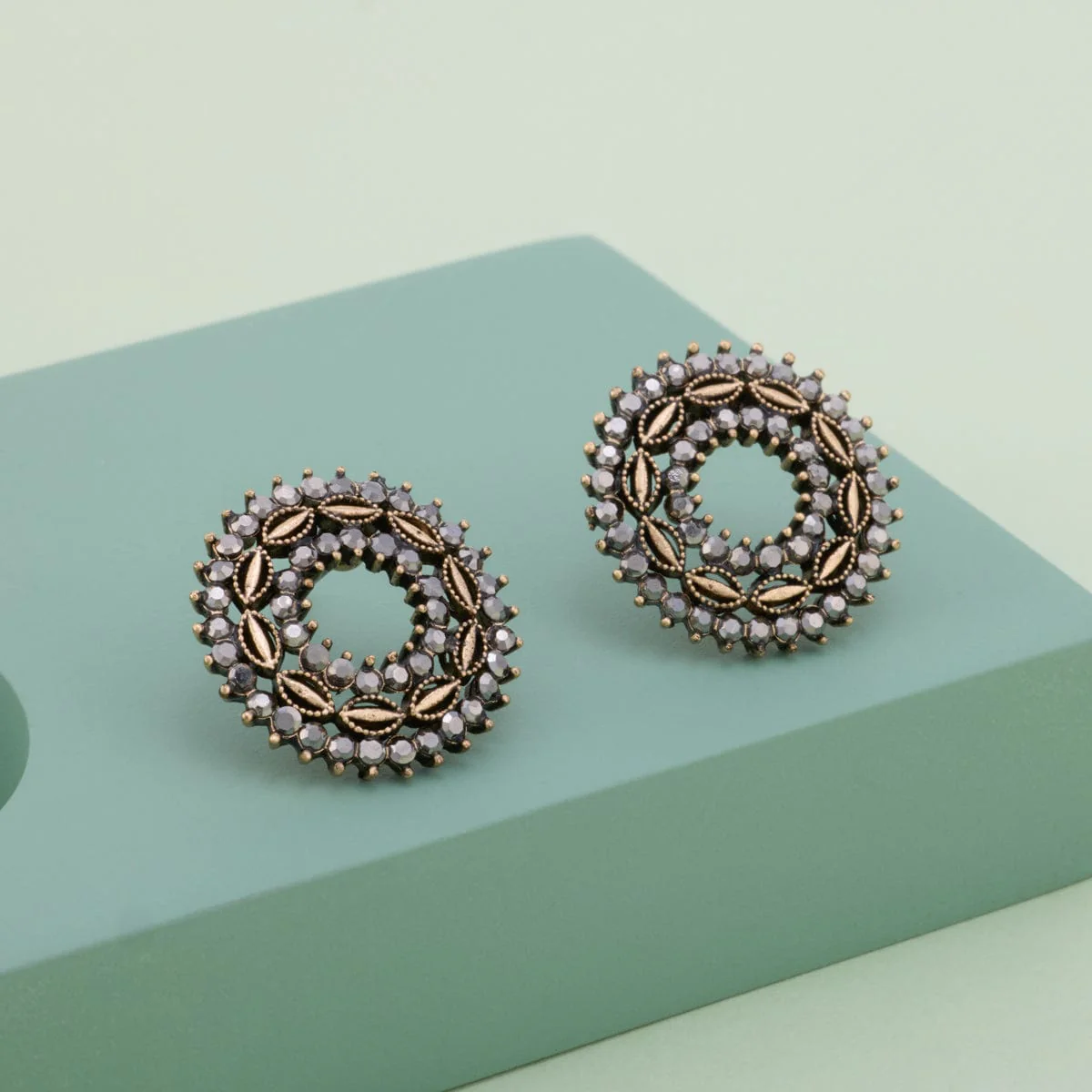 Trendy Earring 189868 - Image 4