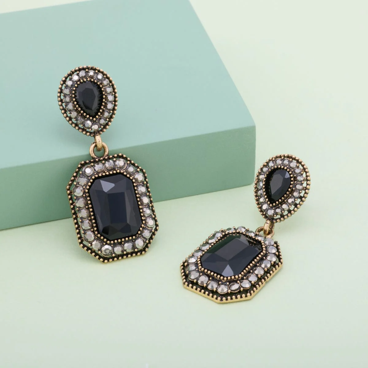 Trendy Earring 189874 - Image 6