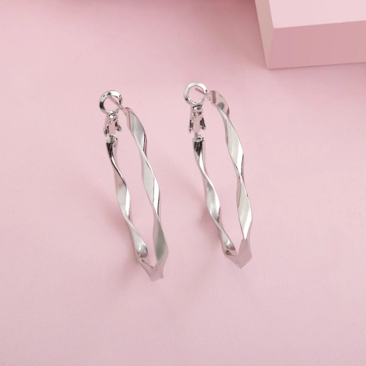 Trendy Earring 192634 - Image 5