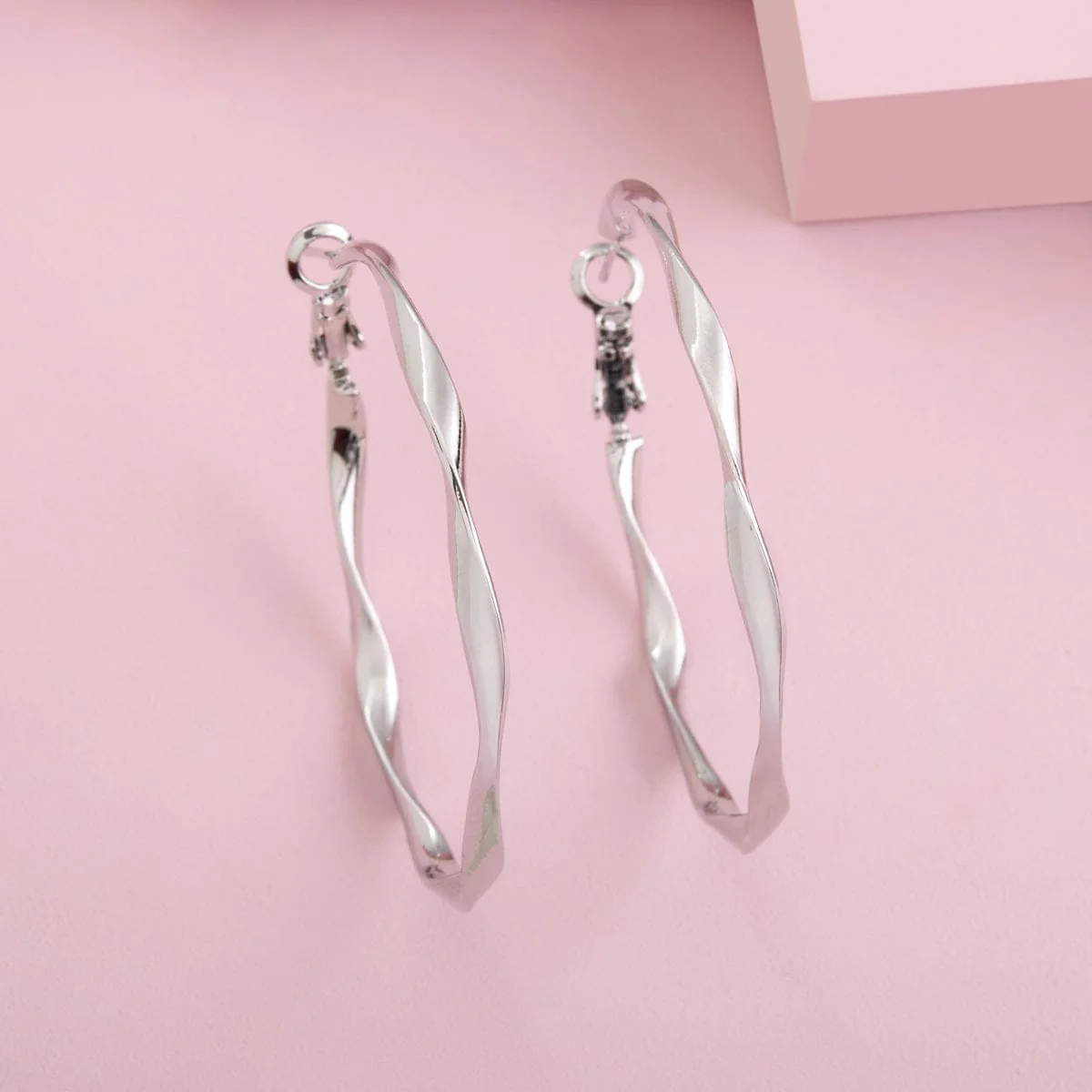 Trendy Earring 192635 - Image 5
