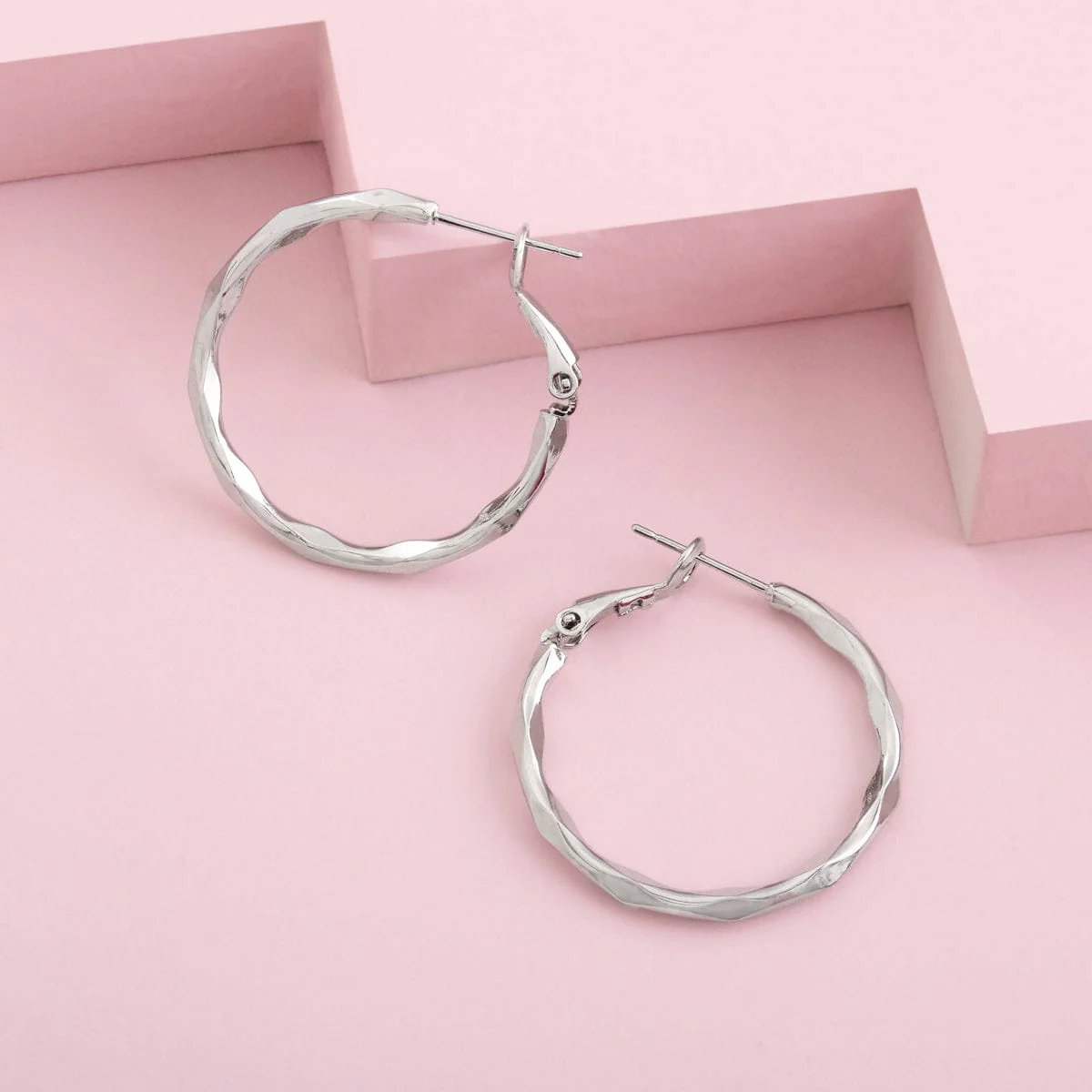 Trendy Earring 192895 - Image 4