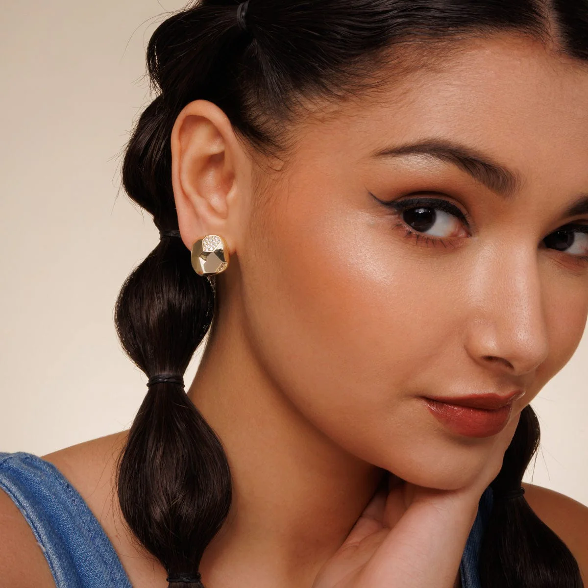 Trendy Earring 195485 - Image 2