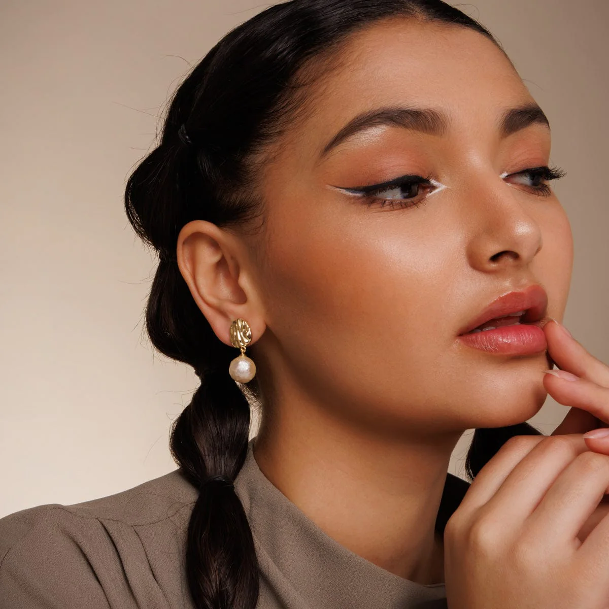 Trendy Earring 195807 - Image 2