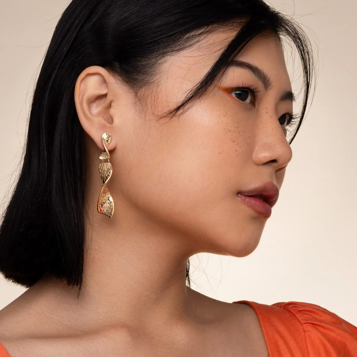 Trendy Earring 196097 - Image 2