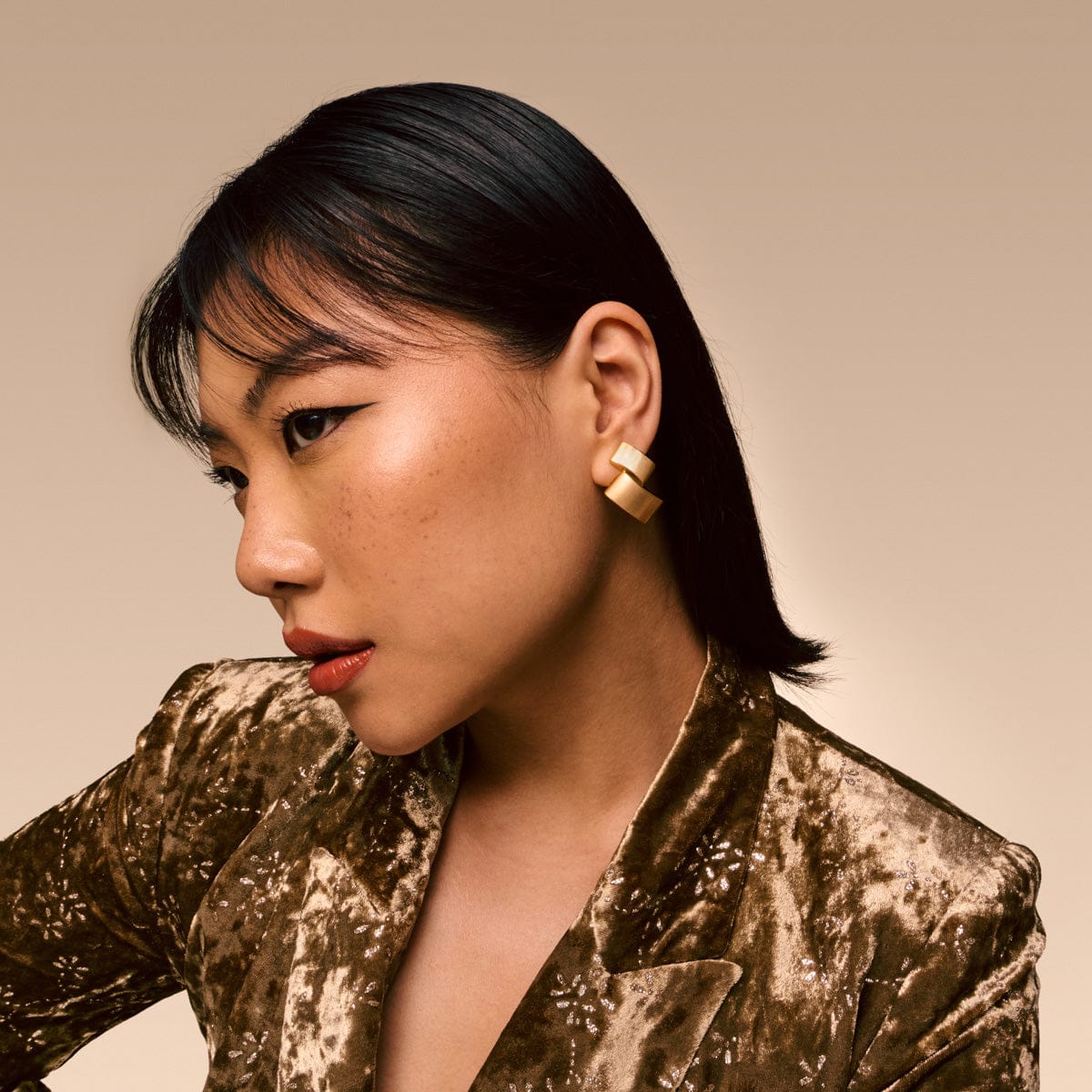 Trendy Earring 198214 - Image 2