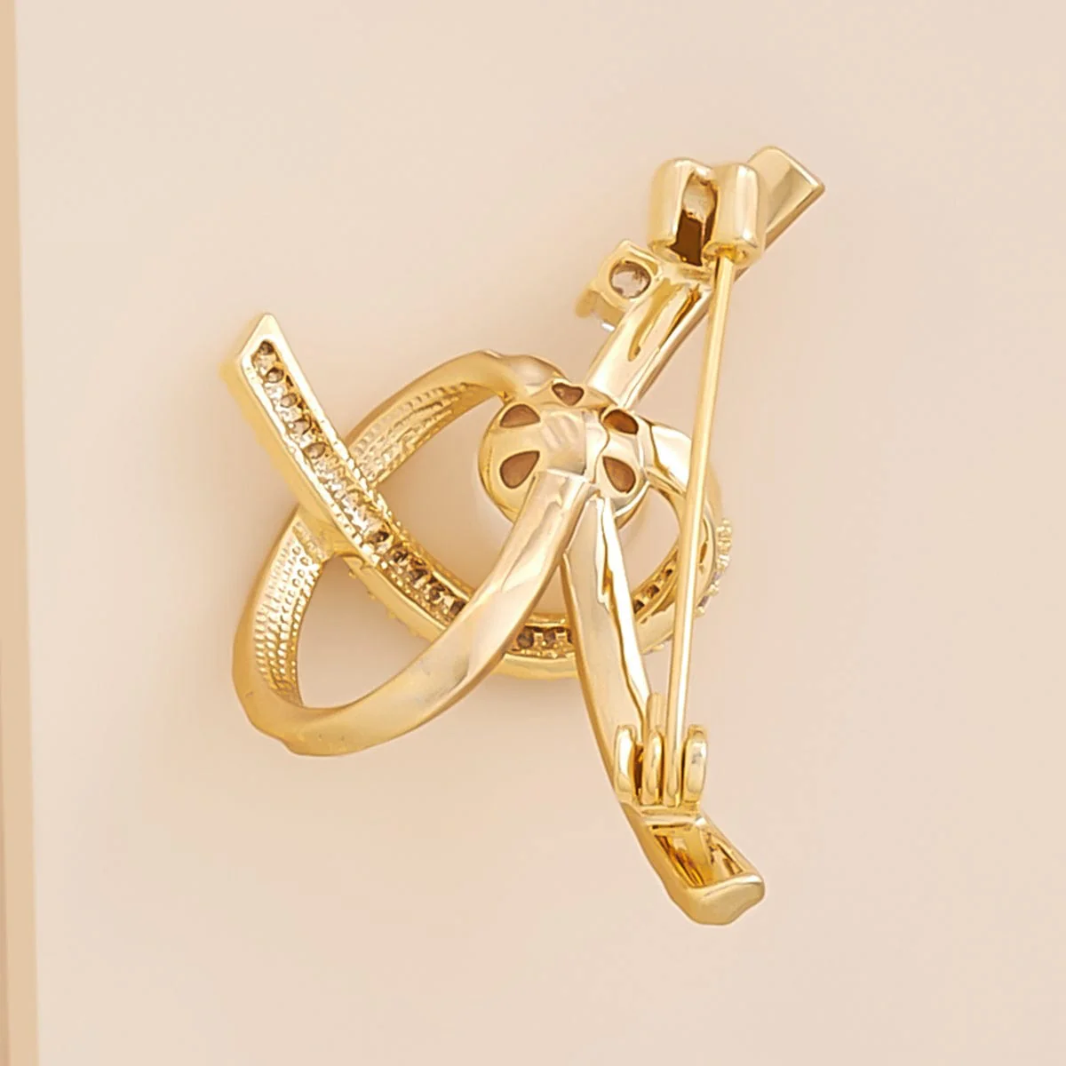 Trendy Saree Brooch 159748 - Image 3