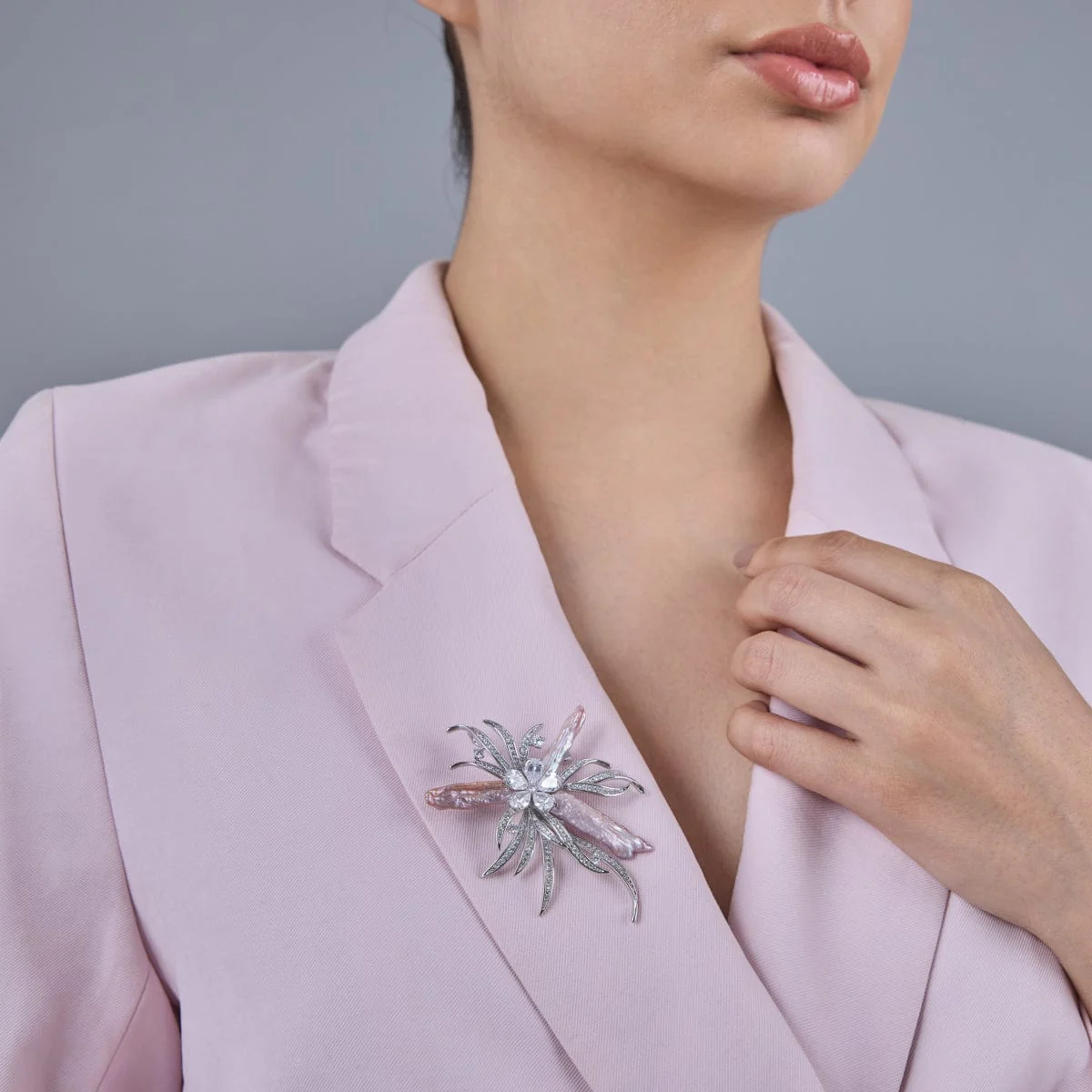 Trendy Saree Brooch 185025 - Image 2
