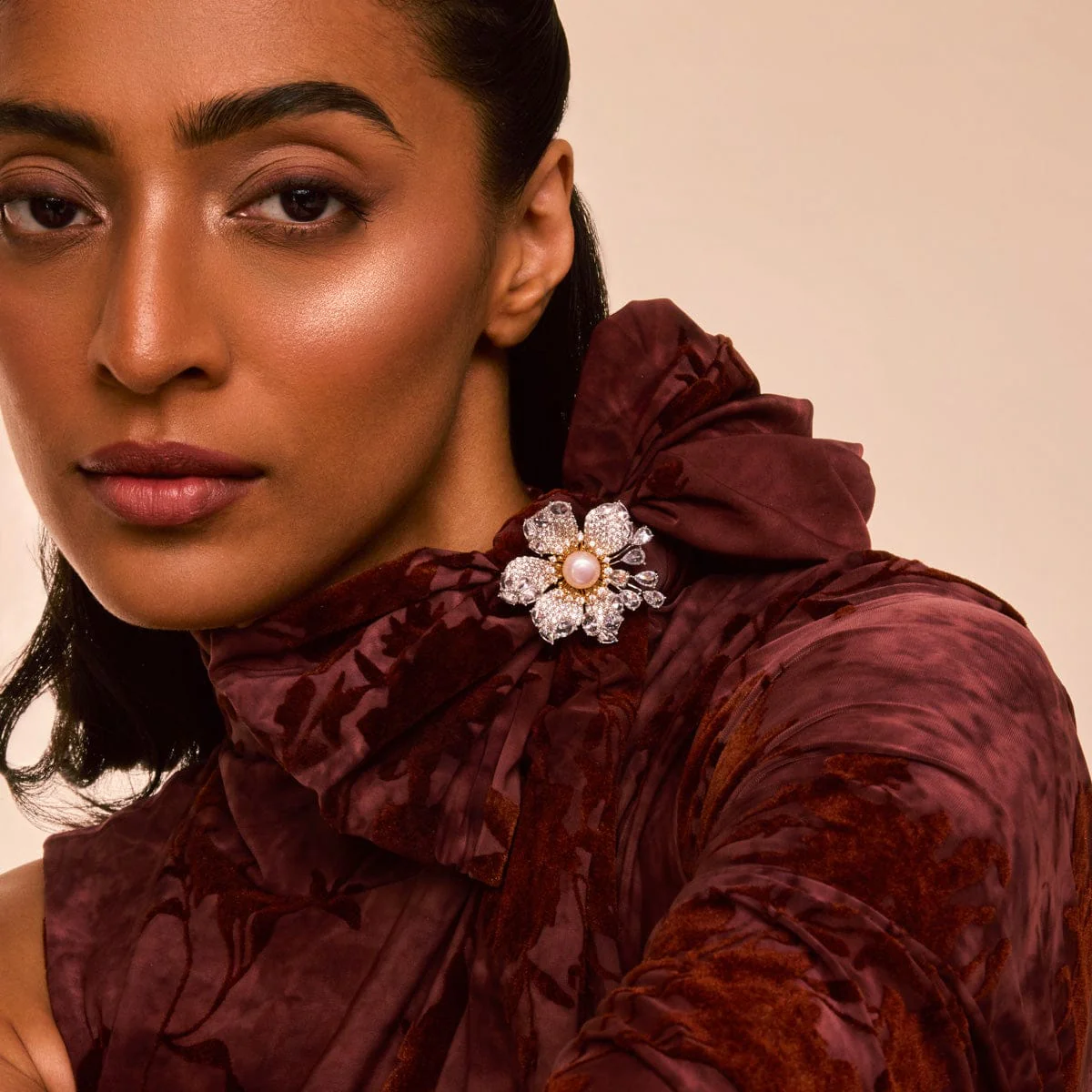 Trendy Saree Brooch 197895 - Image 2