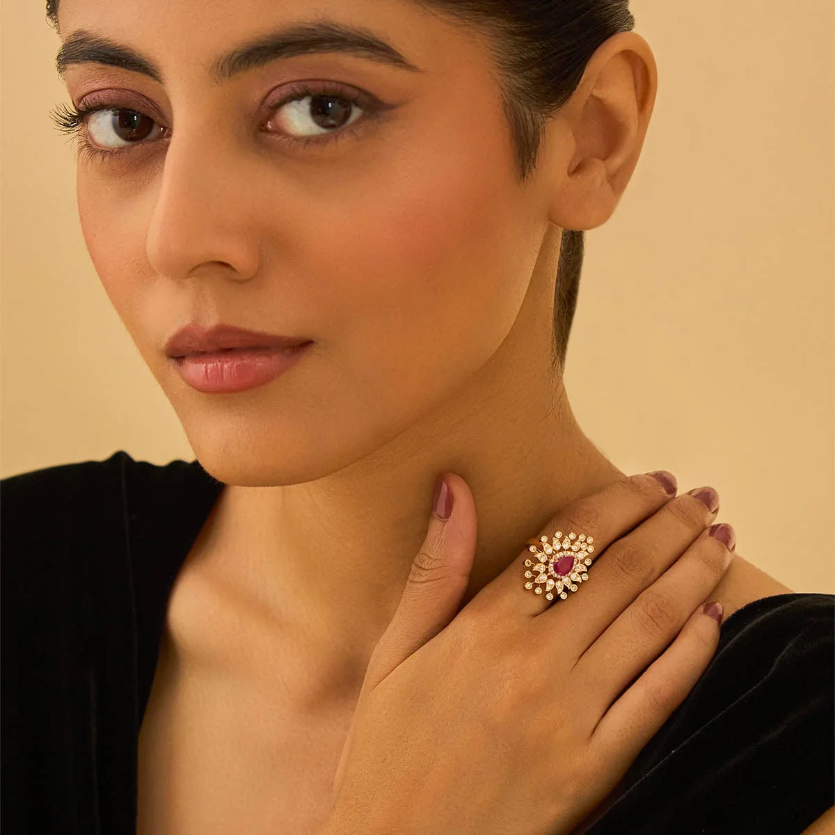 Zircon Finger Ring 173187 - Image 2