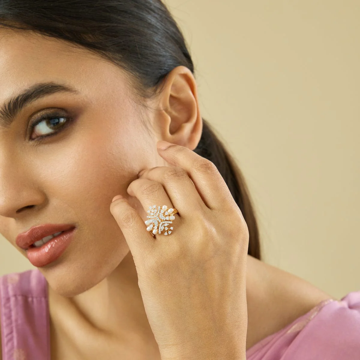 Zircon Finger Ring 182439 - Image 2