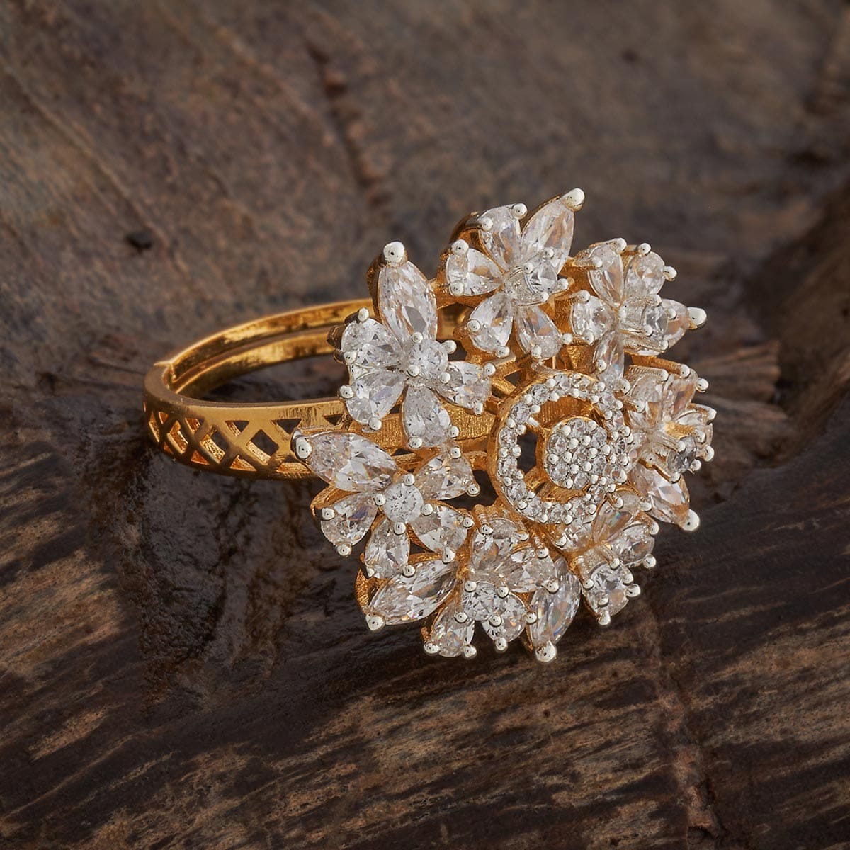 Zircon Finger Ring 182443 - Image 2