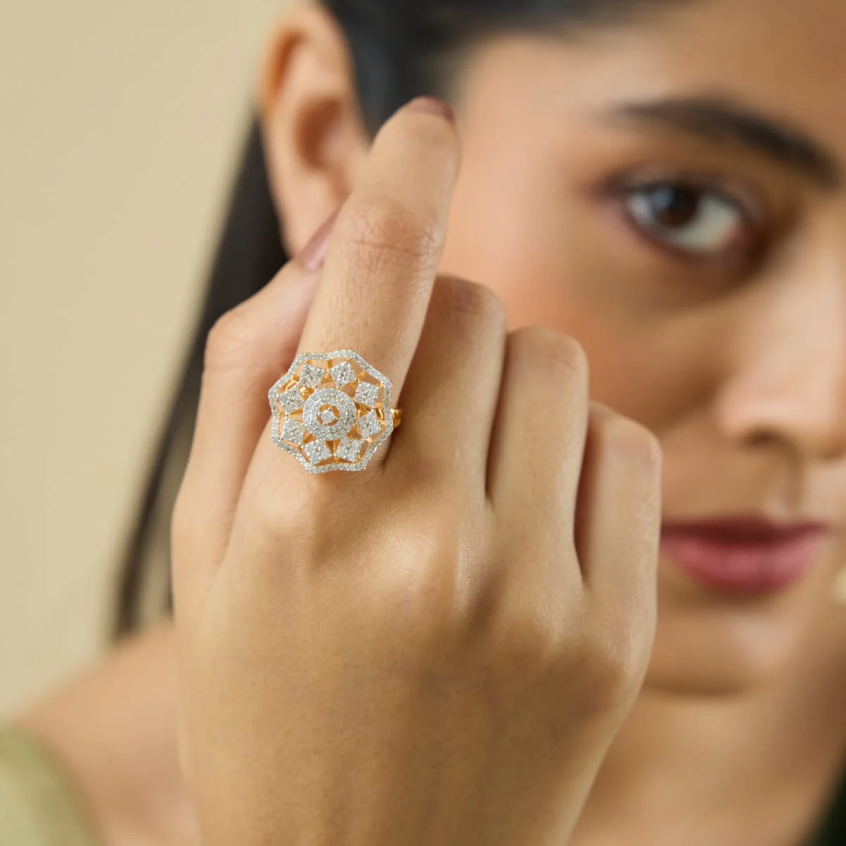 Zircon Finger Ring 182444 - Image 2