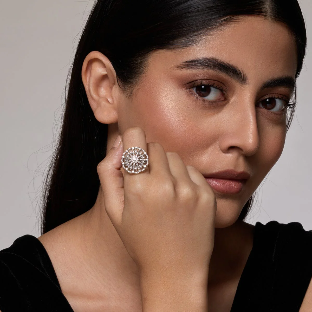 Zircon Finger Ring 185593 - Image 7