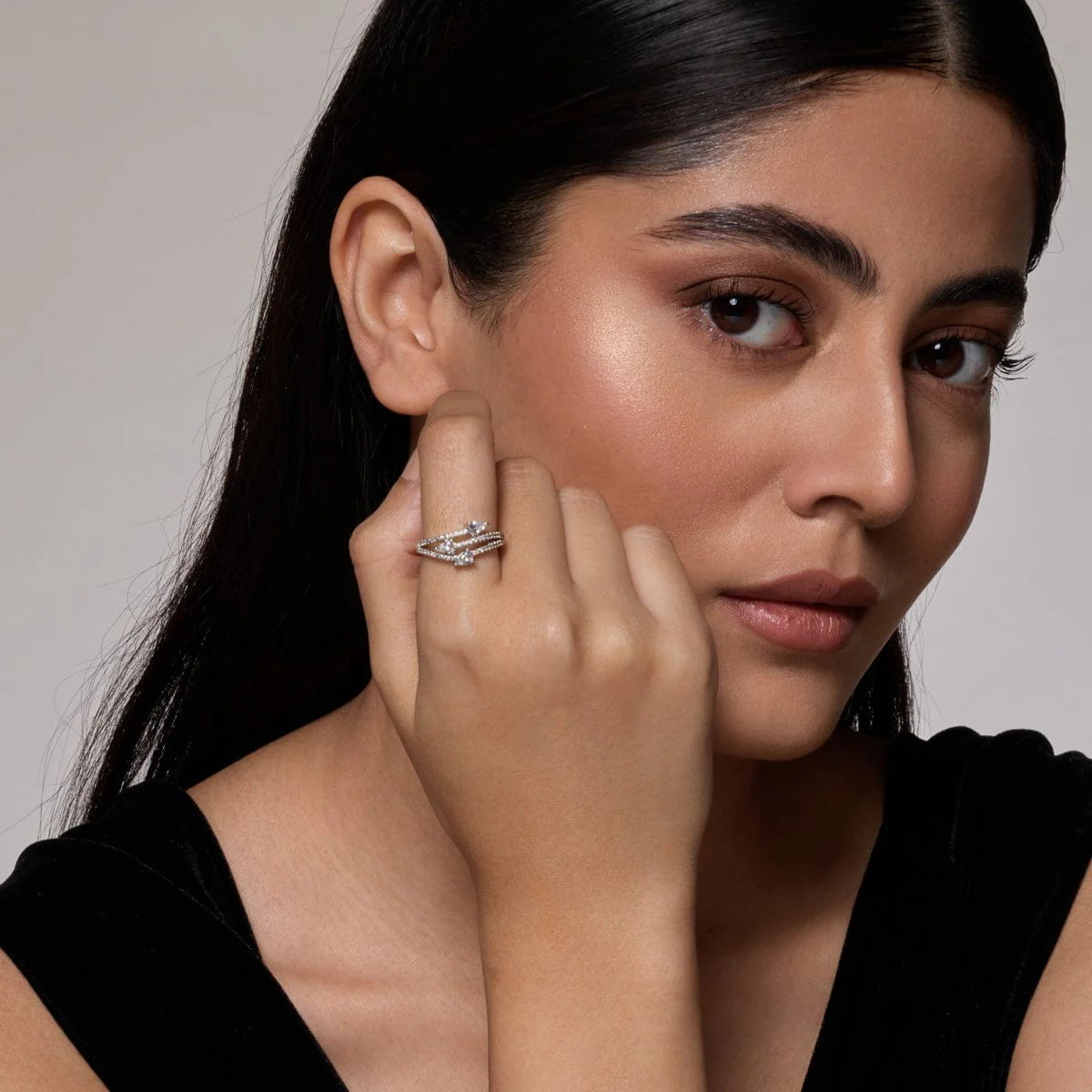 Zircon Finger Ring 188766 - Image 7