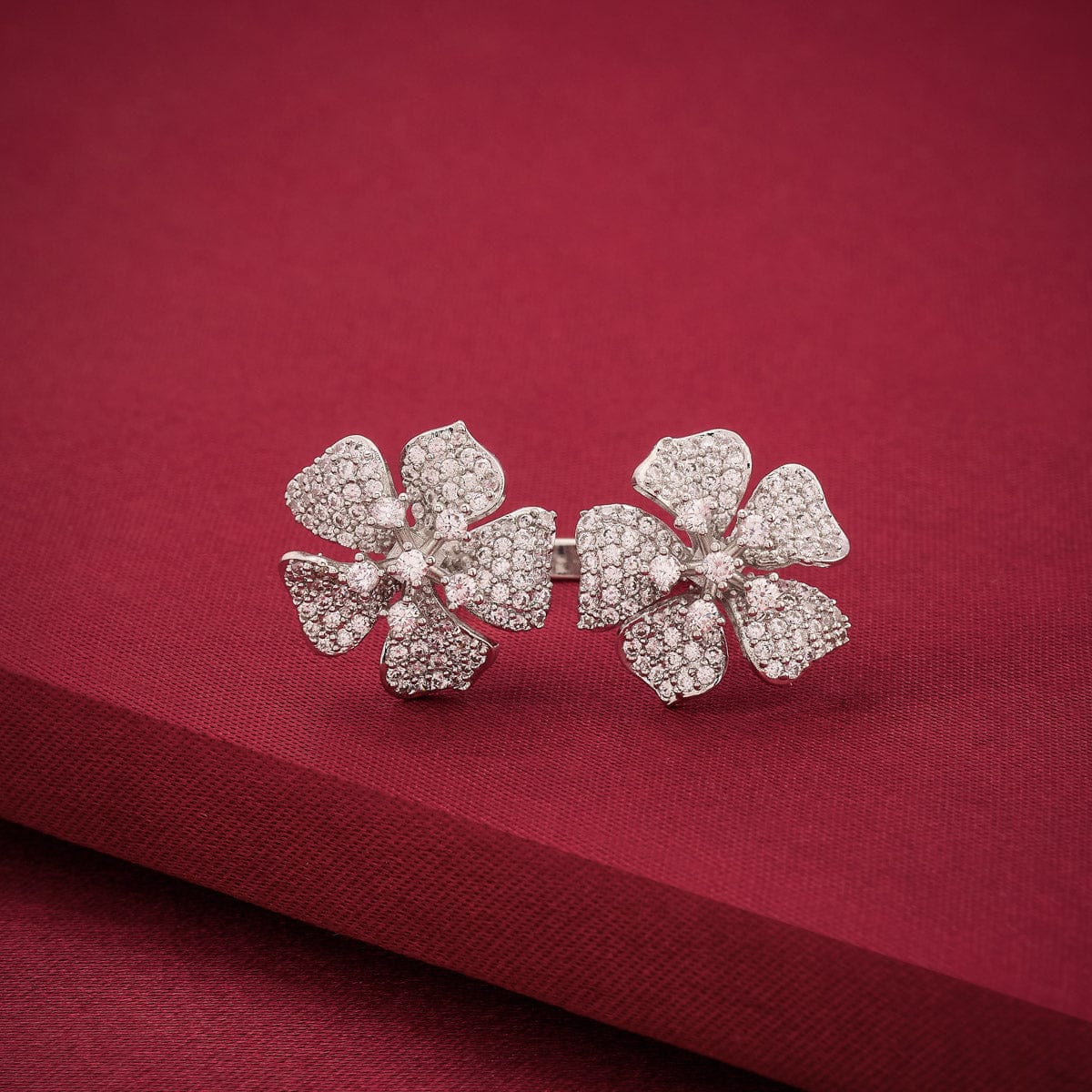 Zircon Finger Ring 193134 - Image 7