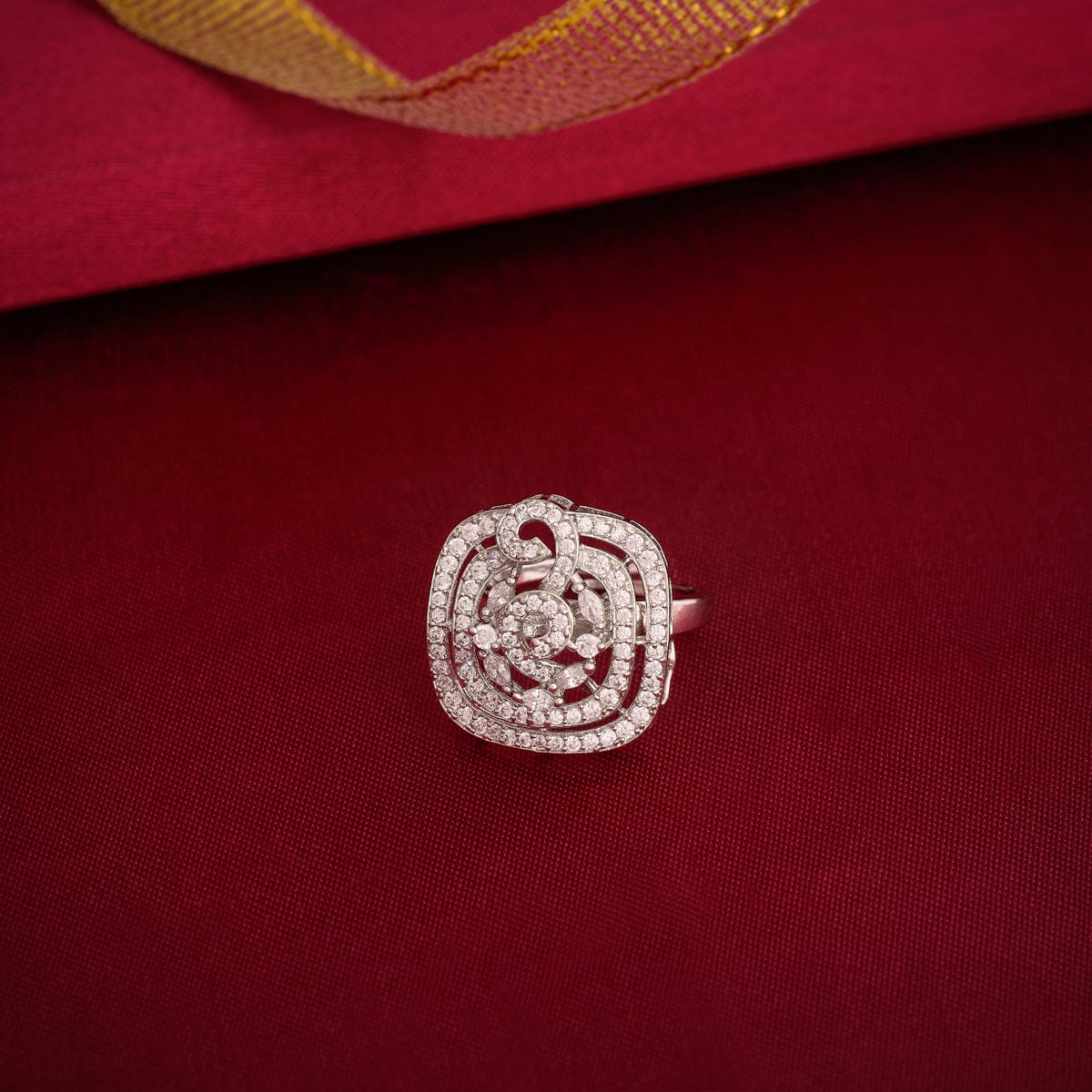 Zircon Finger Ring 195228 - Image 2