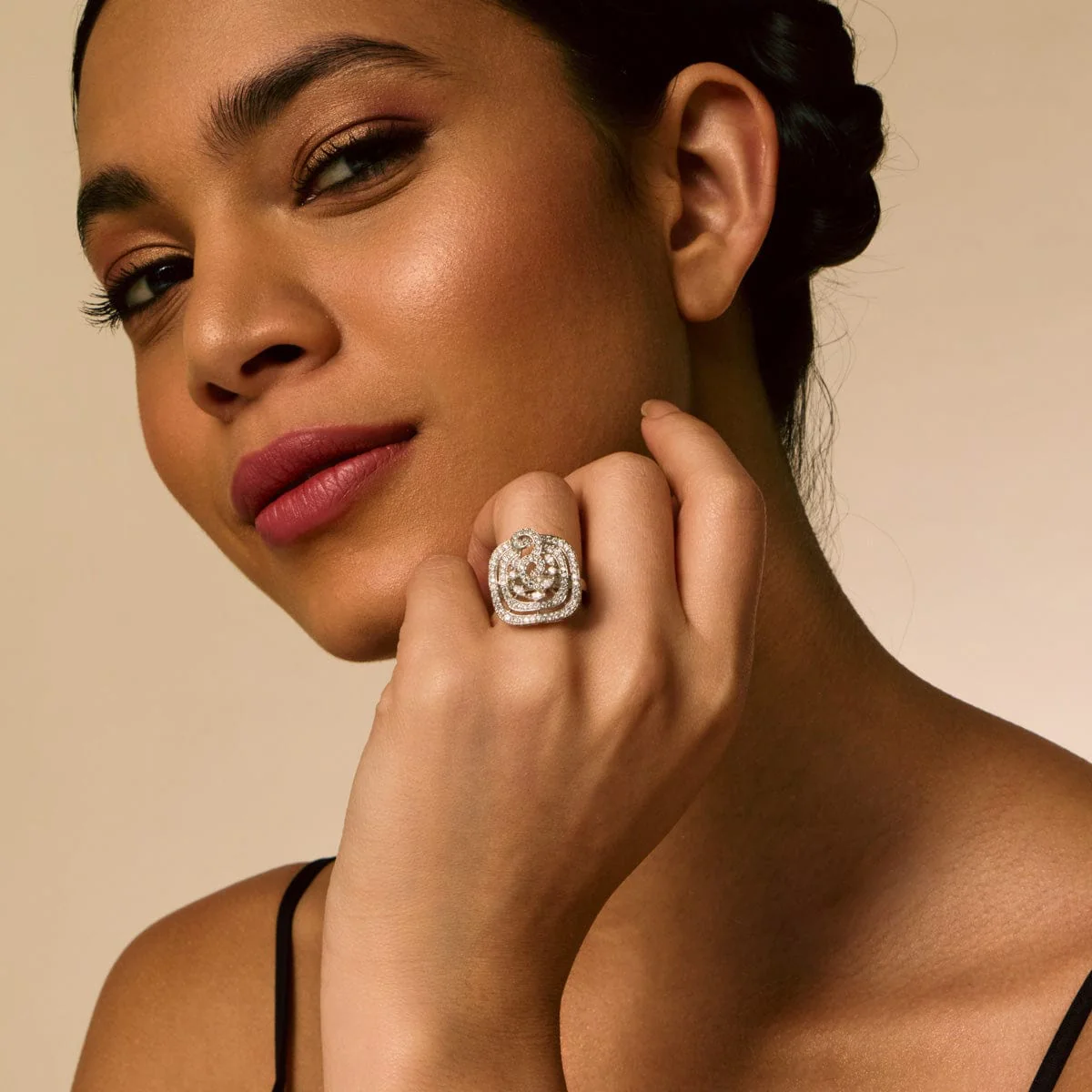 Zircon Finger Ring 195228 - Image 3