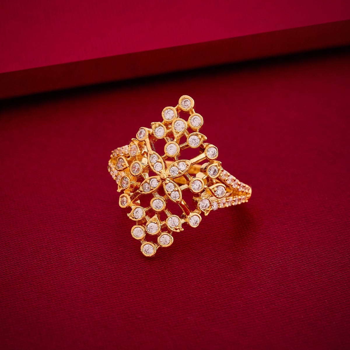 Zircon Finger Ring 195248 - Image 2