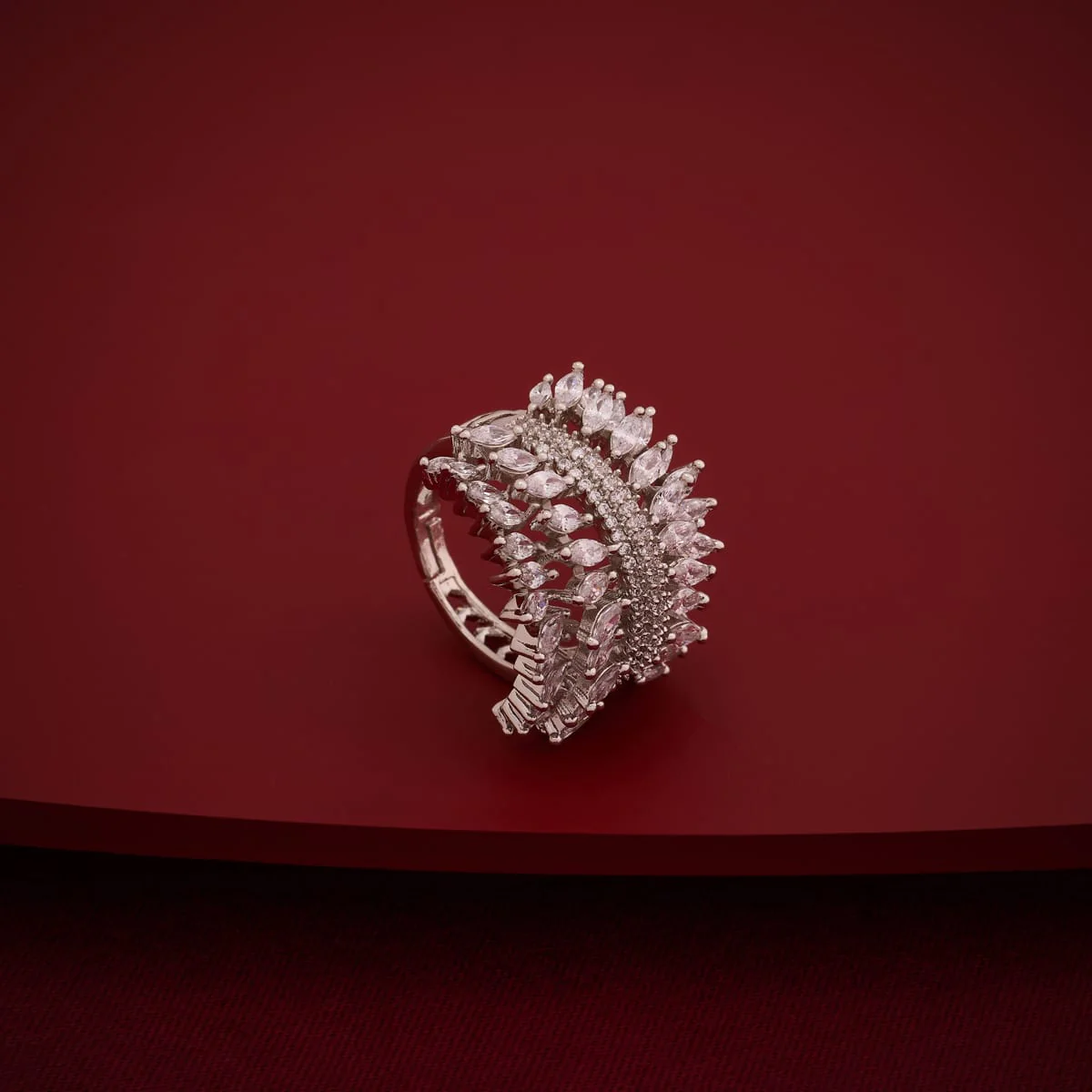 Zircon Finger Ring 197285 - Image 2
